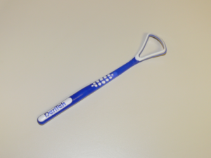 a tongue cleaning tool